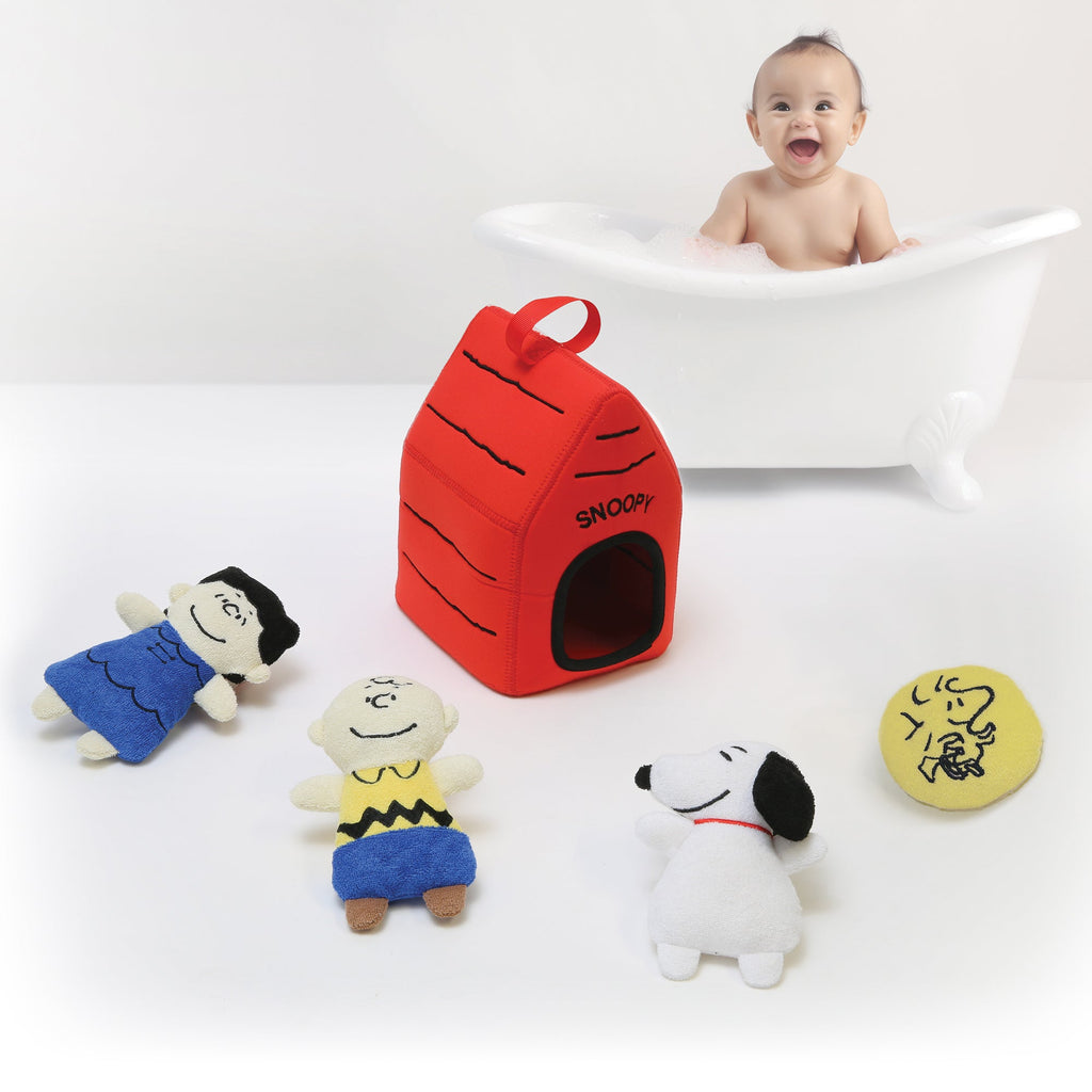 Snoopy & Friends Bath Toy Set