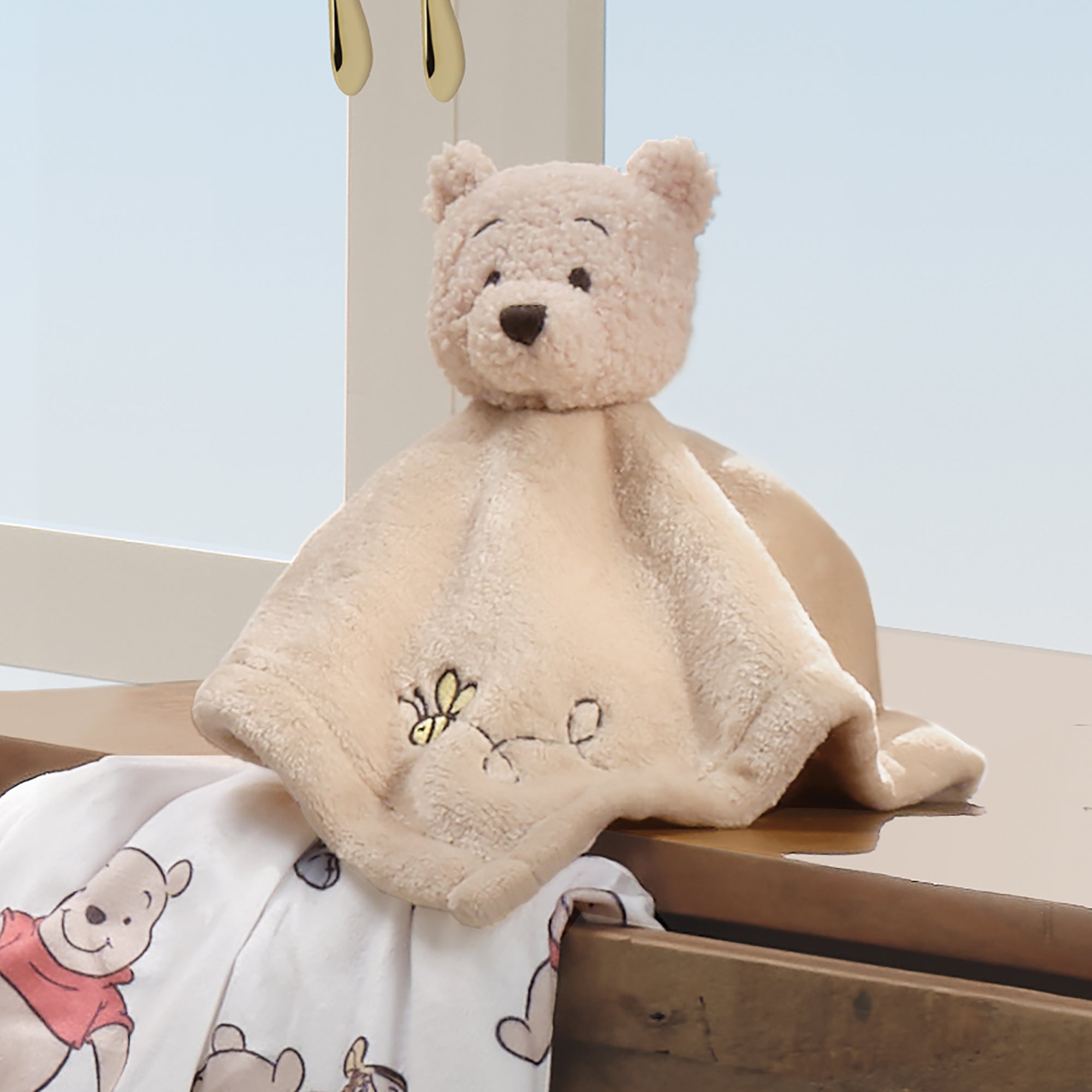 Winnie the Pooh & Friends Security Blanket